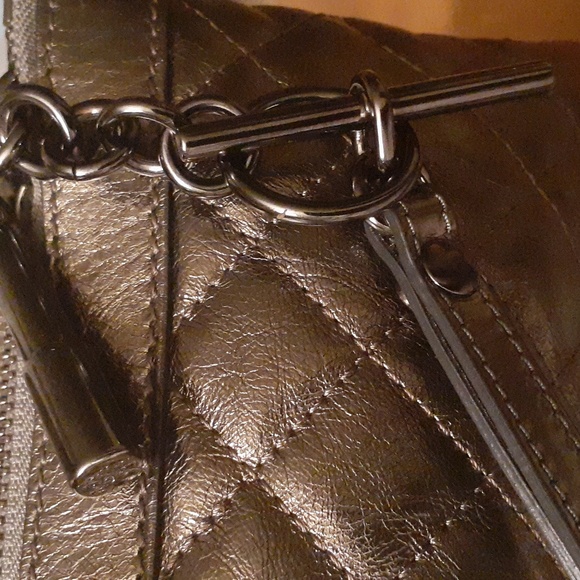 BURBERRY METALLIC PEWTER QUILTED LEATHER CLUTCH EUC - Picture 8 of 12